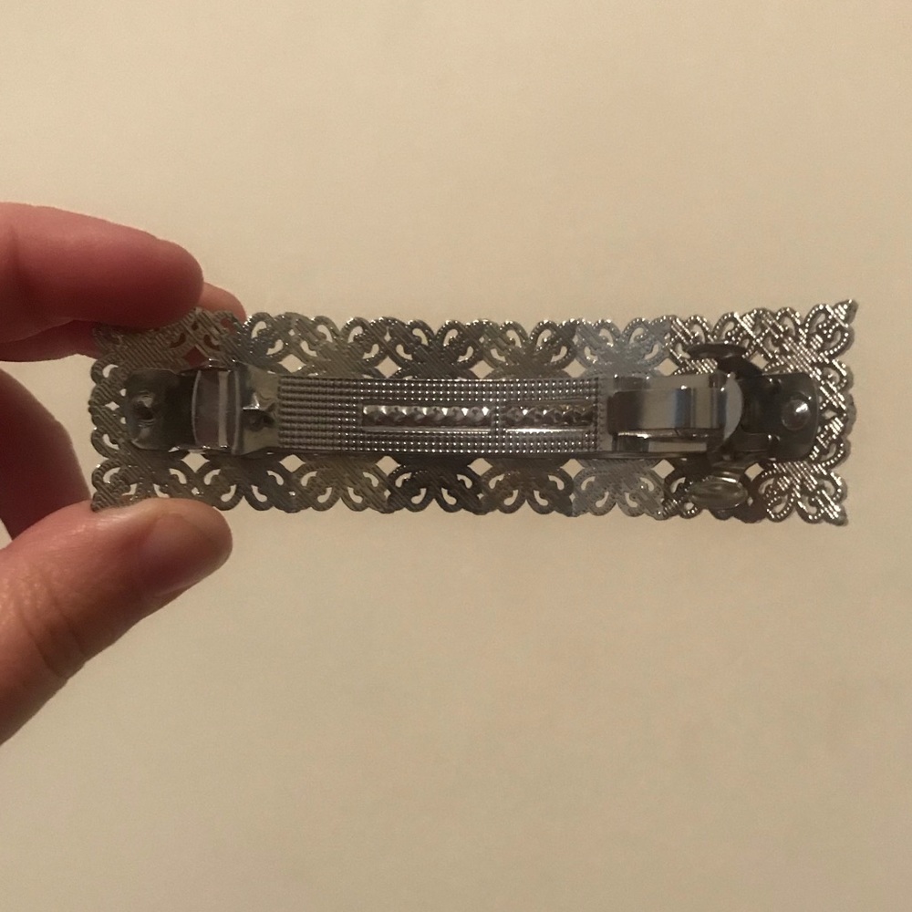 Sparkly barette - Picture 5 of 7